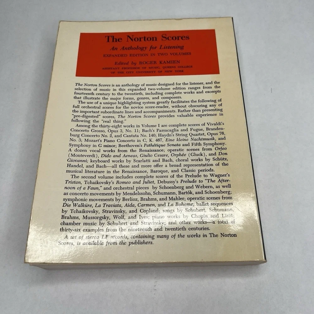 The Norton Scores An‎ Anthology for Listening Vol 1 Roger Kamien Bonus 200 Years